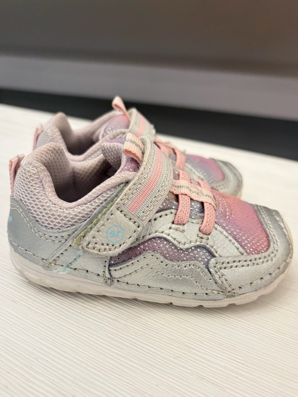 Stride Rite Kylo soft motion sneaker pink/silver size 4 (infant)